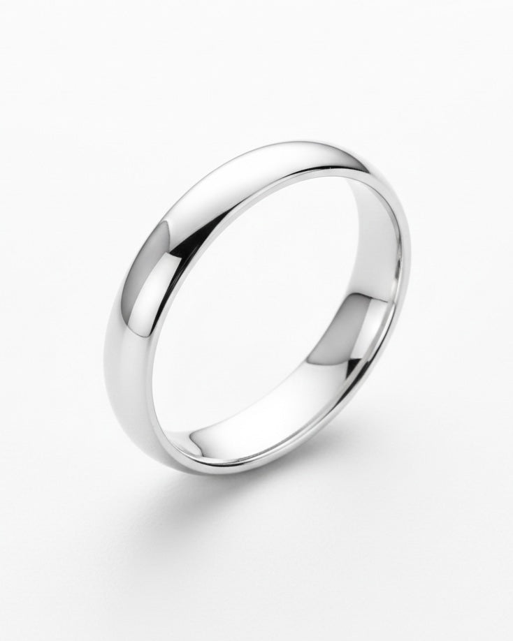 Classic Ring in Platinum